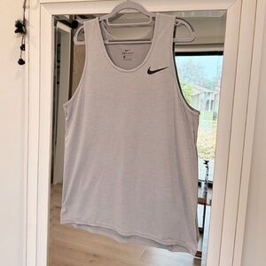 Like new! Nike Dri-Fit men’s tank top